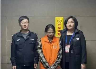 网红夫妻自拍私房视频卖钱被刑拘