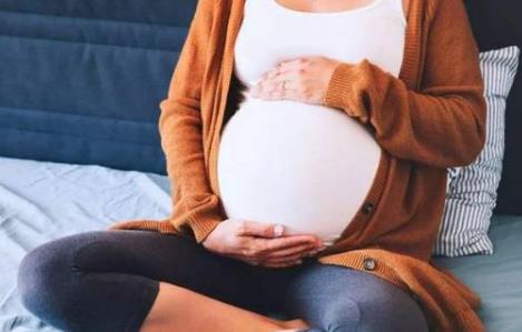 家政公司发广告招代孕妈妈 官方回应正在核查中