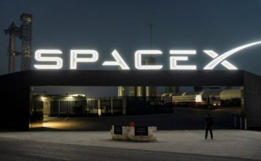 SpaceXع⣿